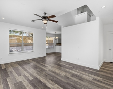 4124 Valley View Rd - Photo Thumbnail 10