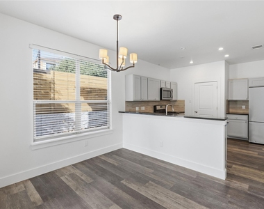 4124 Valley View Rd - Photo Thumbnail 12
