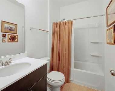 516 Hugenot Way - Photo Thumbnail 25