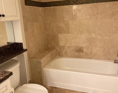 4808 Moorland Lane - Photo Thumbnail 8