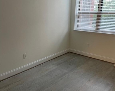 4808 Moorland Lane - Photo Thumbnail 10