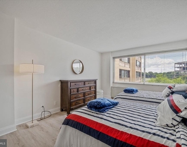 4515 Willard Avenue - Photo Thumbnail 19