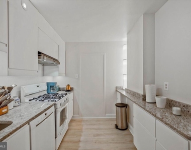 4515 Willard Avenue - Photo Thumbnail 12