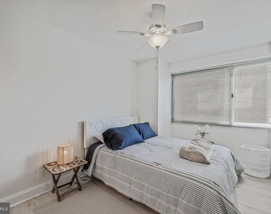 4515 Willard Avenue - Photo Thumbnail 25