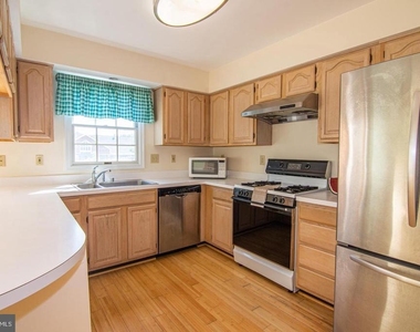 127 Swarthmore Avenue - Photo Thumbnail 7