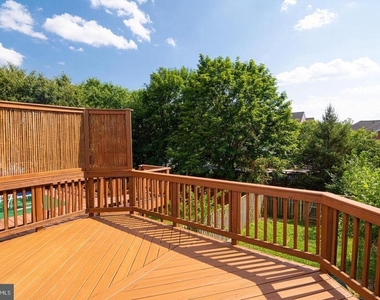 127 Swarthmore Avenue - Photo Thumbnail 5