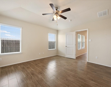 208 Plata Ln - Photo Thumbnail 27