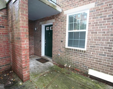 3924 Chesterwood Drive - Photo Thumbnail 2