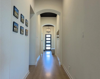 489 Billowing Way - Photo Thumbnail 4