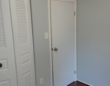 7827 Havenside Terrace - Photo Thumbnail 23