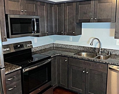 7827 Havenside Terrace - Photo Thumbnail 8