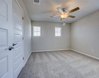 117 Fairmeadow Downs Dr - Photo Thumbnail 30