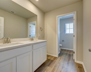 117 Fairmeadow Downs Dr - Photo Thumbnail 26