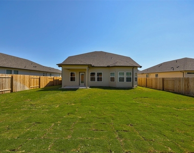 117 Fairmeadow Downs Dr - Photo Thumbnail 32