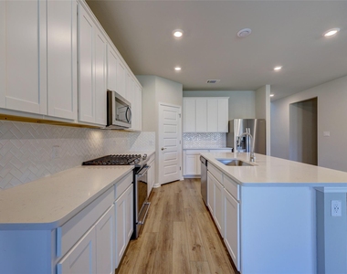 117 Fairmeadow Downs Dr - Photo Thumbnail 9