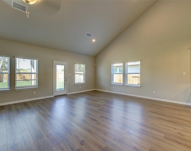117 Fairmeadow Downs Dr - Photo Thumbnail 15