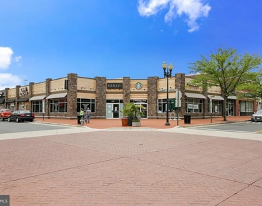 151 Chevy Chase Street - Photo Thumbnail 11