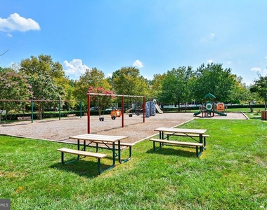 151 Chevy Chase Street - Photo Thumbnail 27