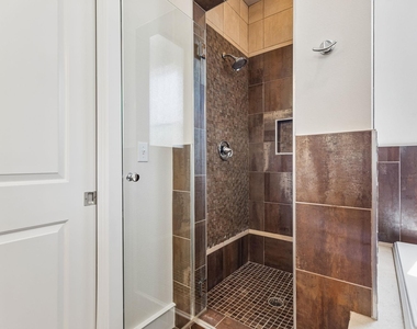 8500 Red Willow Dr - Photo Thumbnail 19