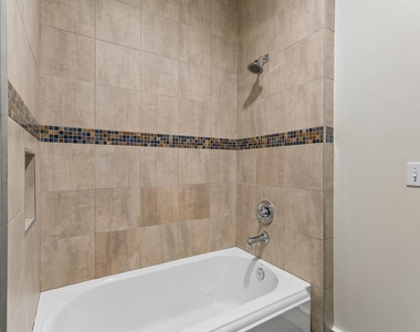 8500 Red Willow Dr - Photo Thumbnail 26