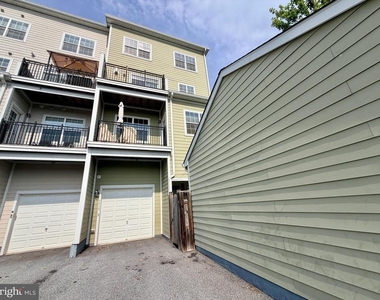 5915 Logans Way - Photo Thumbnail 19
