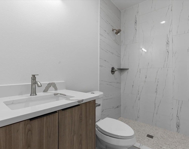 1409 Emile St - Photo Thumbnail 16