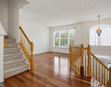 7023 Dasher Farm Court - Photo Thumbnail 19