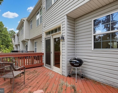 7023 Dasher Farm Court - Photo Thumbnail 31