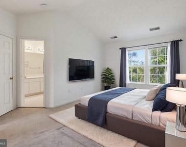 7023 Dasher Farm Court - Photo Thumbnail 36
