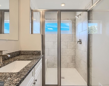 11409 Starlight Place - Photo Thumbnail 52