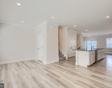 11409 Starlight Place - Photo Thumbnail 28