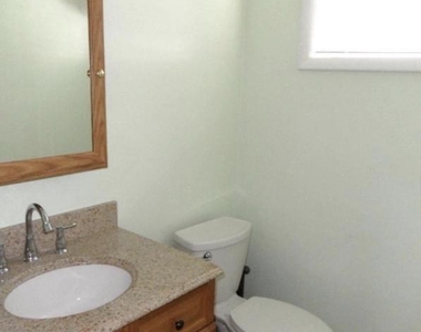 9400 Tiller Drive - Photo Thumbnail 17