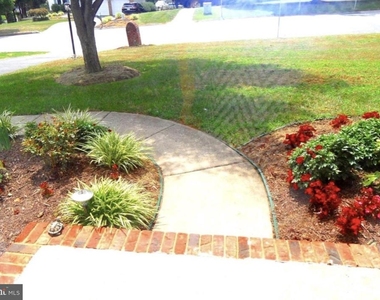 9400 Tiller Drive - Photo Thumbnail 2
