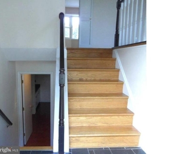 9400 Tiller Drive - Photo Thumbnail 3