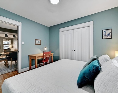 2952 Higgins St - Photo Thumbnail 31