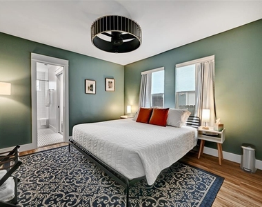 2952 Higgins St - Photo Thumbnail 19