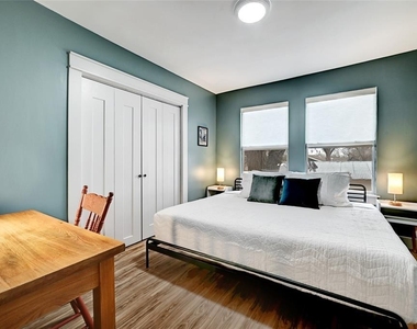2952 Higgins St - Photo Thumbnail 30
