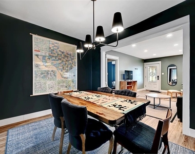 2952 Higgins St - Photo Thumbnail 12