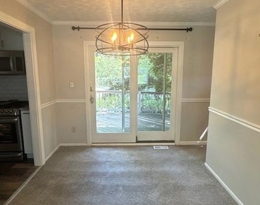 6628 Pheasant Drive - Photo Thumbnail 3
