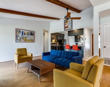 10010 Childress Dr - Photo Thumbnail 21