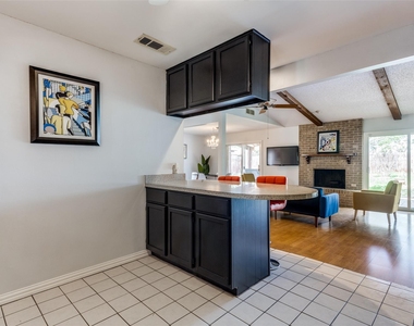 10010 Childress Dr - Photo Thumbnail 4