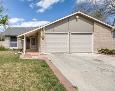 10010 Childress Dr - Photo Thumbnail 1