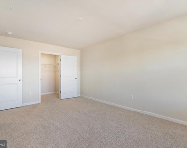 420 Herringbone Way - Photo Thumbnail 23