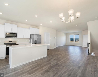 420 Herringbone Way - Photo Thumbnail 11