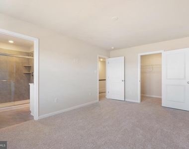420 Herringbone Way - Photo Thumbnail 21