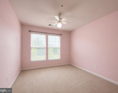 9424 Singleton Place - Photo Thumbnail 11