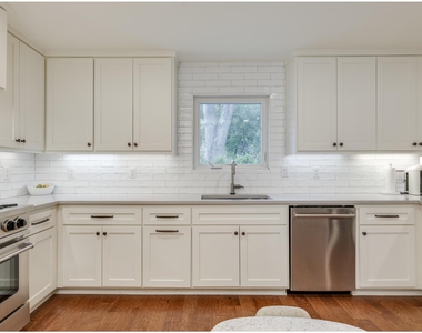 8700 Mountainwood Cir - Photo Thumbnail 16
