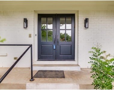 8700 Mountainwood Cir - Photo Thumbnail 2