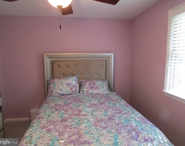 1009 Wales Drive - Photo Thumbnail 27