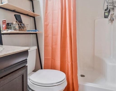 4037 Broadbill Circle - Photo Thumbnail 25